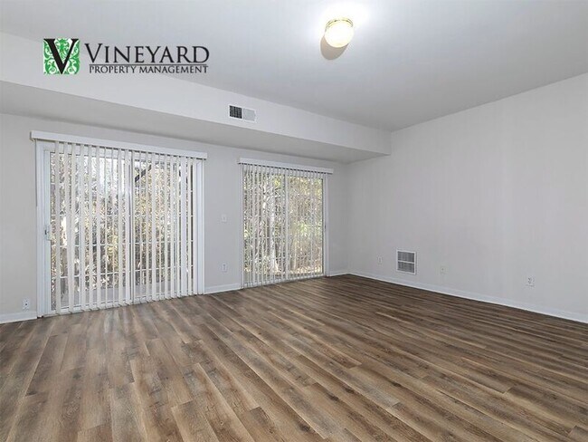 Building Photo - 3684 Autumn View Dr