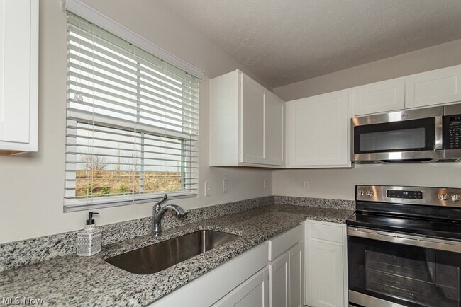 Building Photo - 578 Cherrywood Ln