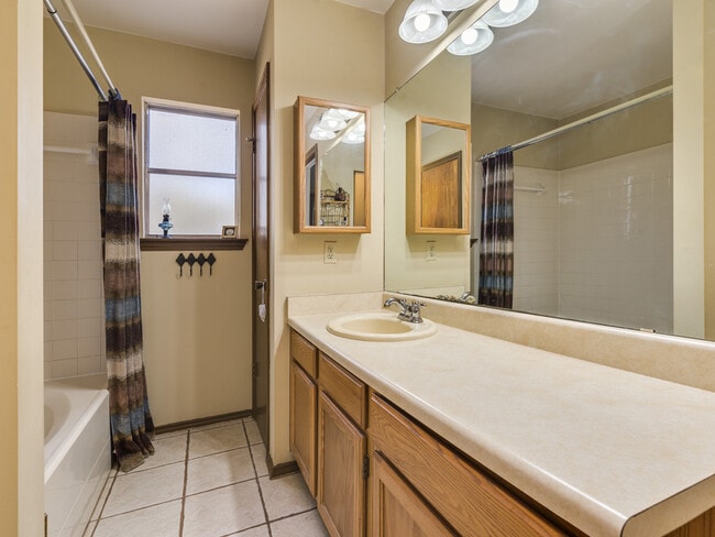 Building Photo - 8309 Horton Trail