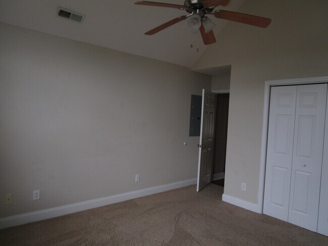 Building Photo - 6620 J J Roberts Dr
