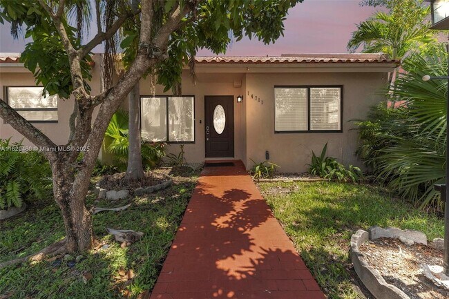 Building Photo - 14711 SW 61st Terrace