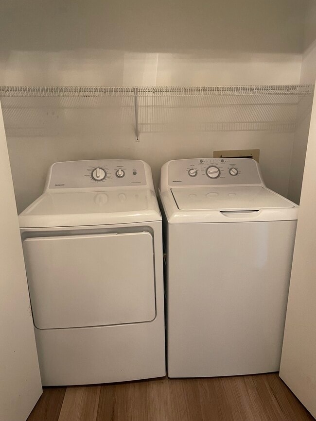 Building Photo - 3302 Spinnaker Point