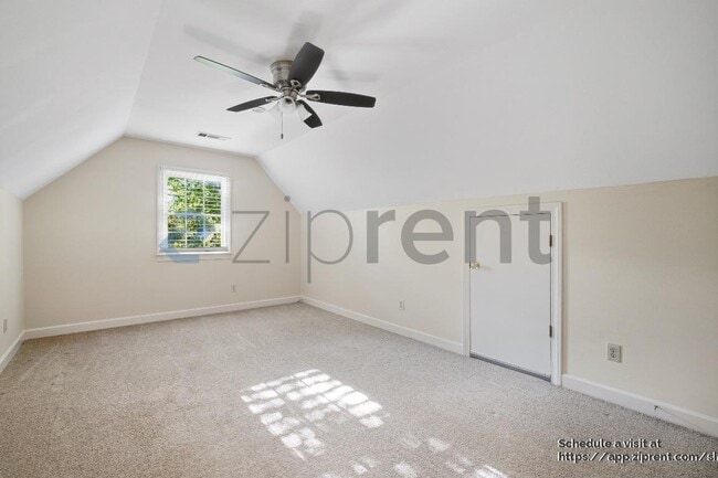 Building Photo - 2862 Clary Hill Dr