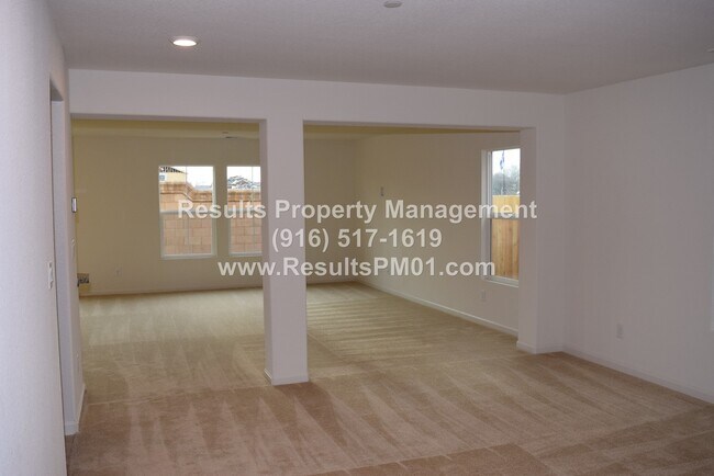 Building Photo - Lovely and Spacious 4 Bedroom Rocklin Home