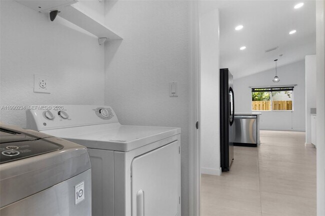 Building Photo - 9264 SW 209th Terrace