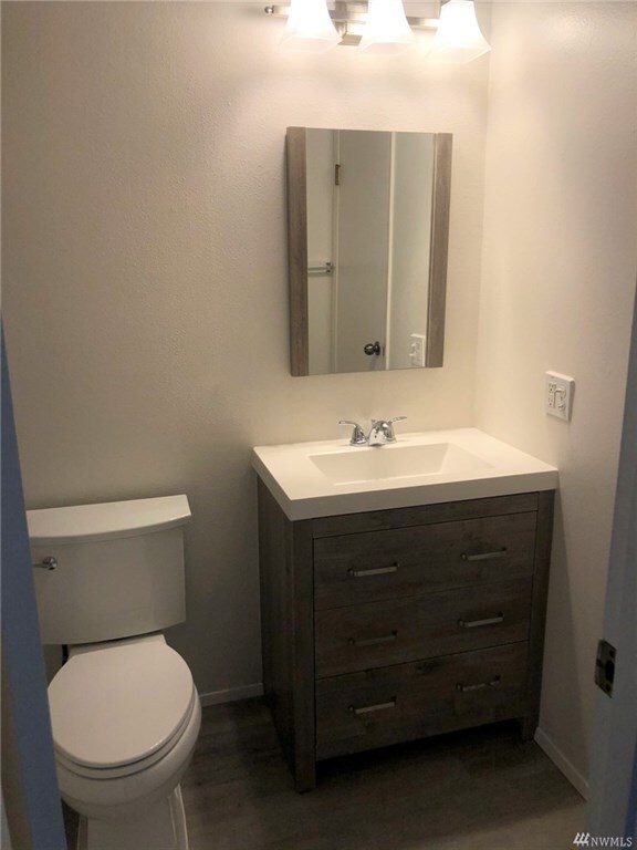 Building Photo - 17109 NE 45th St