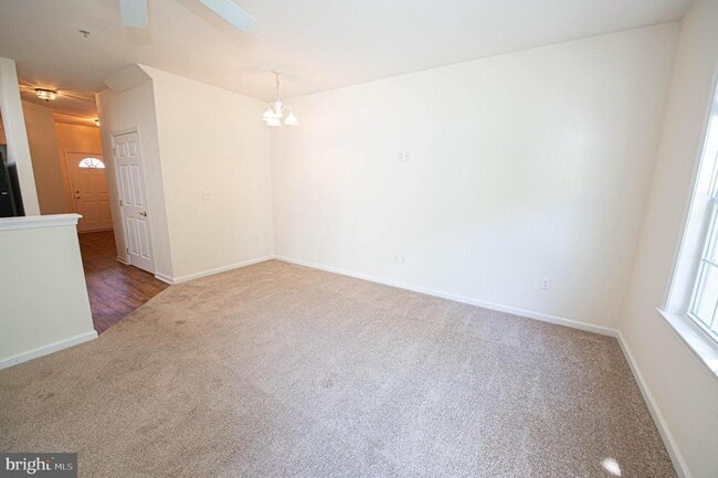 Building Photo - 420 Parkview Ct