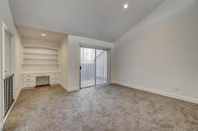Building Photo - 2030 Three Stars Rd