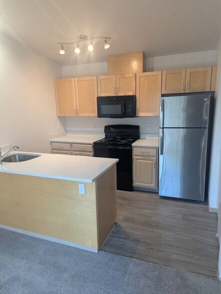 Interior Photo - Westminster Towers