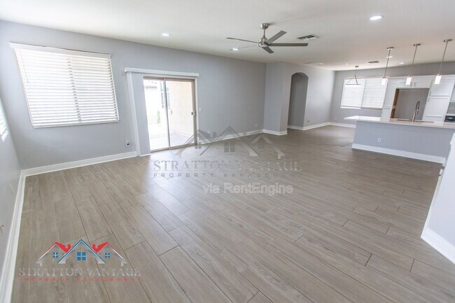 Building Photo - 3068 E Ravenswood Dr