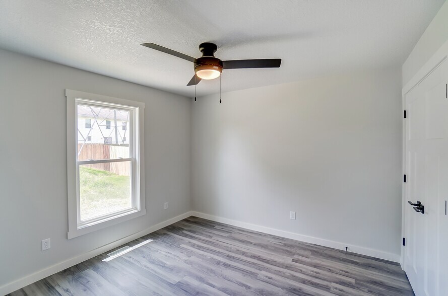 Building Photo - 3011 Cletus Pky