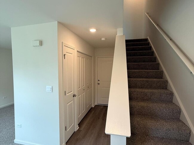 Building Photo - 347 Summit Cir