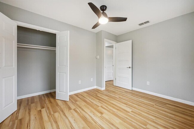 Building Photo - 1111 Lawson Ln