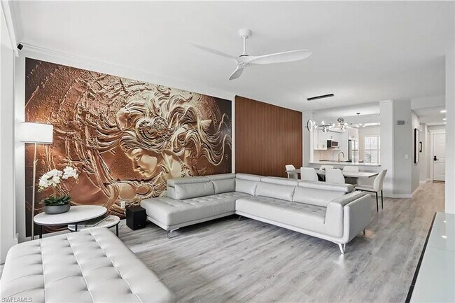 Building Photo - Stunning 2BR Condo in Naples - Lease for three (3) to 12 month.