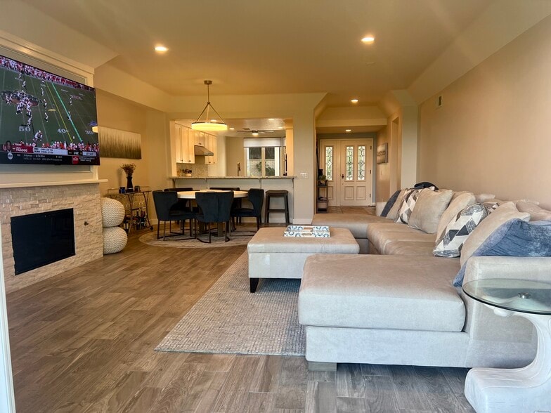 Building Photo - 34300 LANTERN BAY Dr