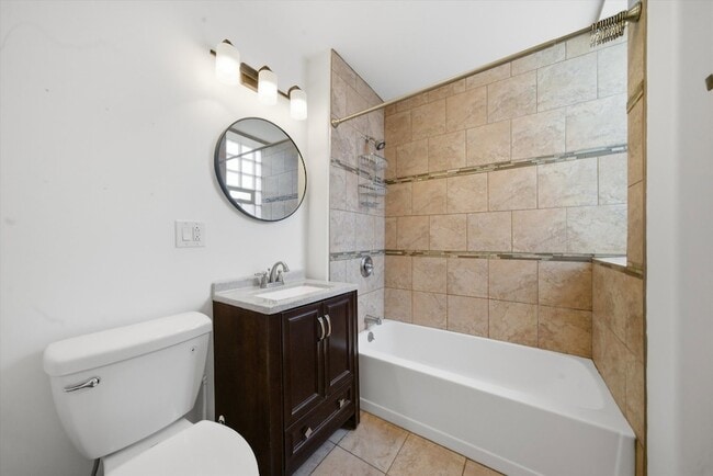 Building Photo - 2908 W Palmer St