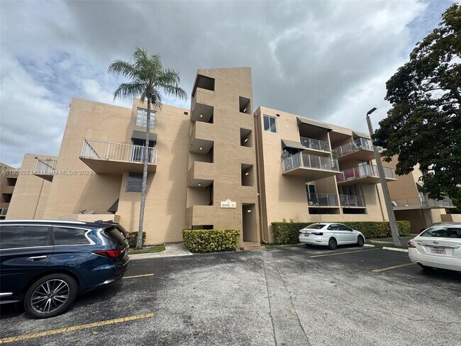 Building Photo - 10700 SW 108th Ave