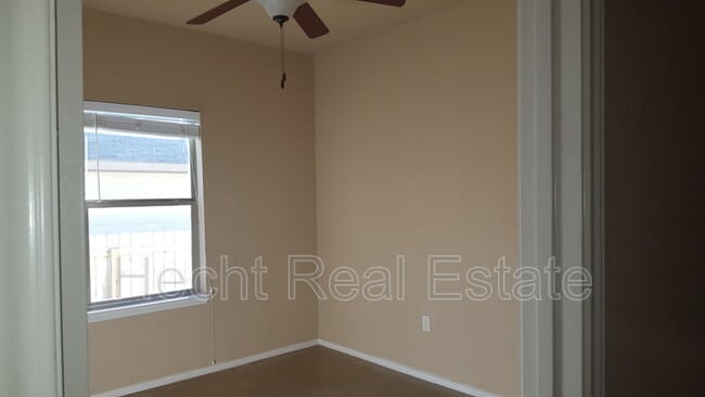 Building Photo - 1031 Carolyn Cove