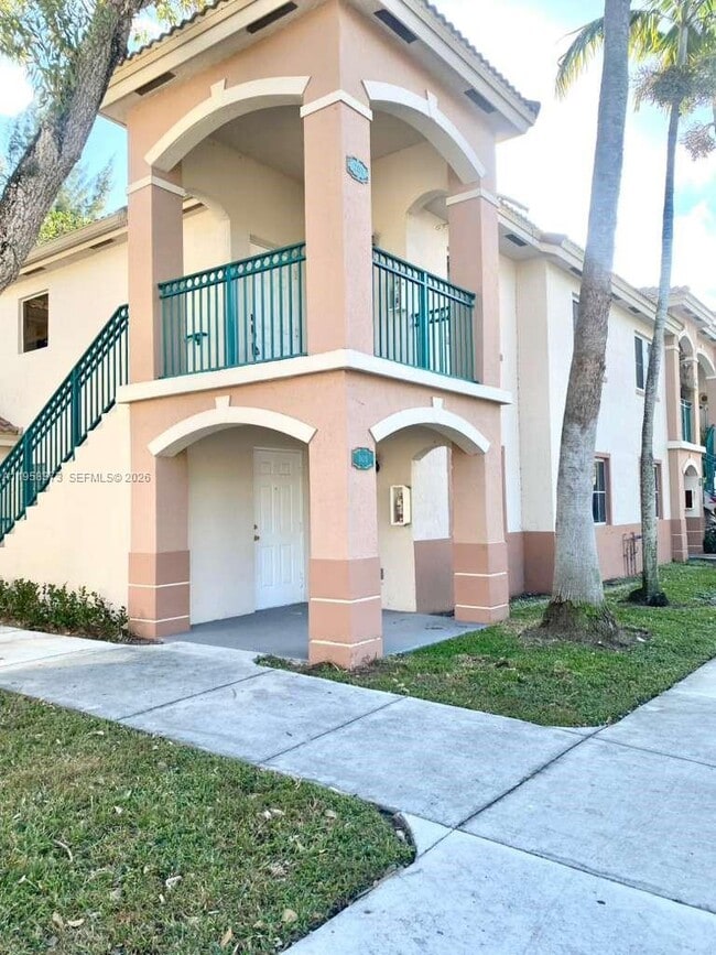 Building Photo - 1270 SE 31st Ct