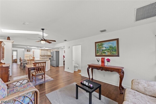 Building Photo - 2317 SW 44th Terrace