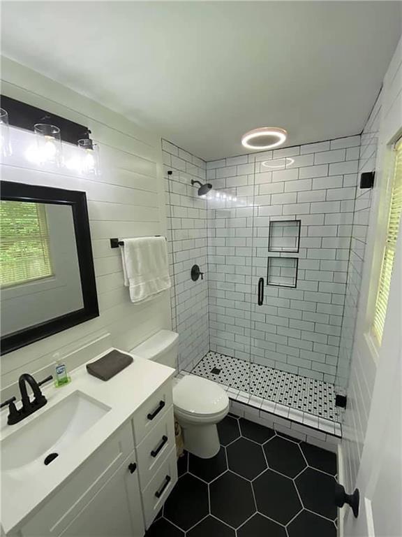 Building Photo - 2000 Fairway Cir NE