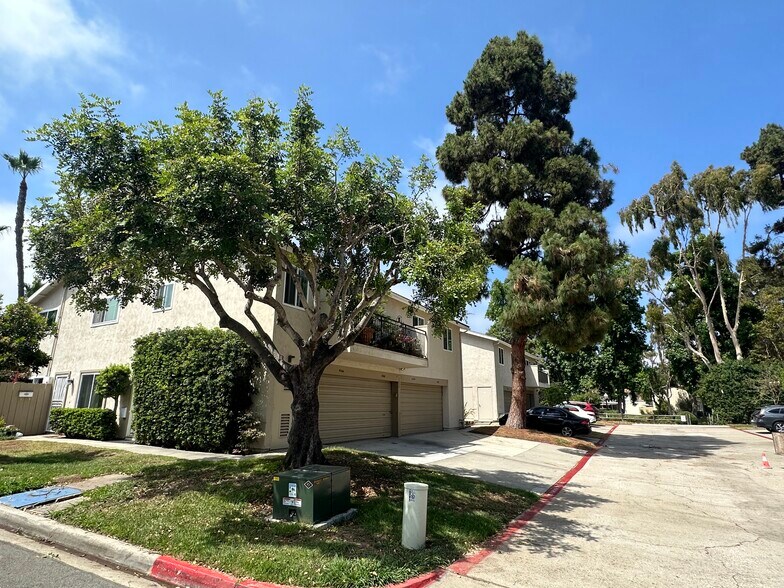Building Photo - 4146 Camino Ticino
