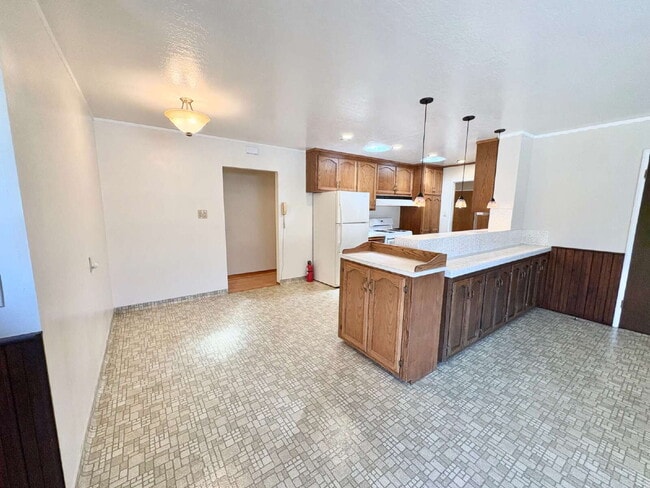 Building Photo - Peaceful Charmer Single-Story Retreat in V...