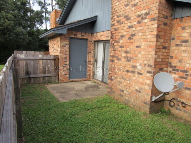 Building Photo - 3328 Pine Forest Rd