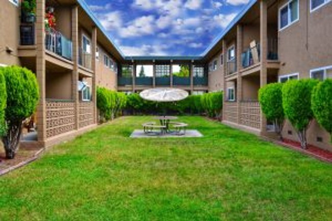 Building Photo - Jackson Arms Apartments