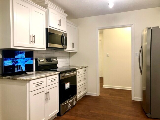 Building Photo - 2703 River Ridge Ct