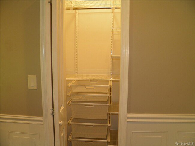 Building Photo - 2 Argyle Pl