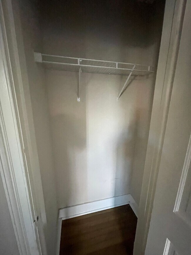 Building Photo - Junior League - 3039 M