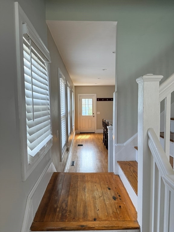 Building Photo - 20 Chestnut St