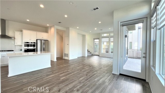 Building Photo - 152 Sawbuck