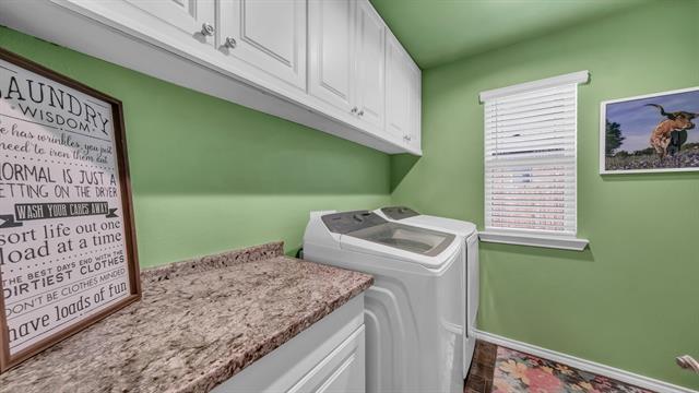 Building Photo - 2565 Silver Fox Trl