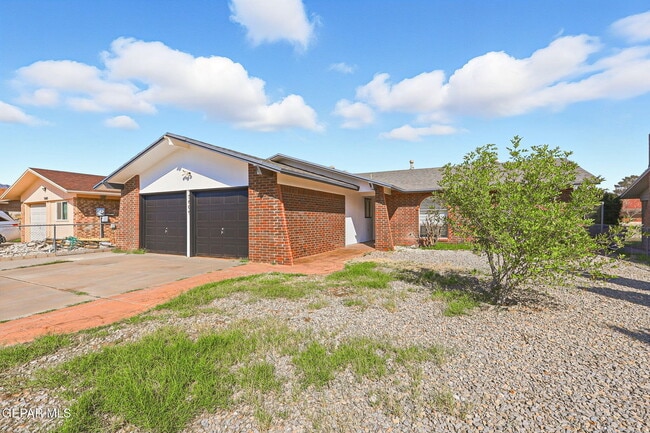 Building Photo - 5609 Van Horn Dr