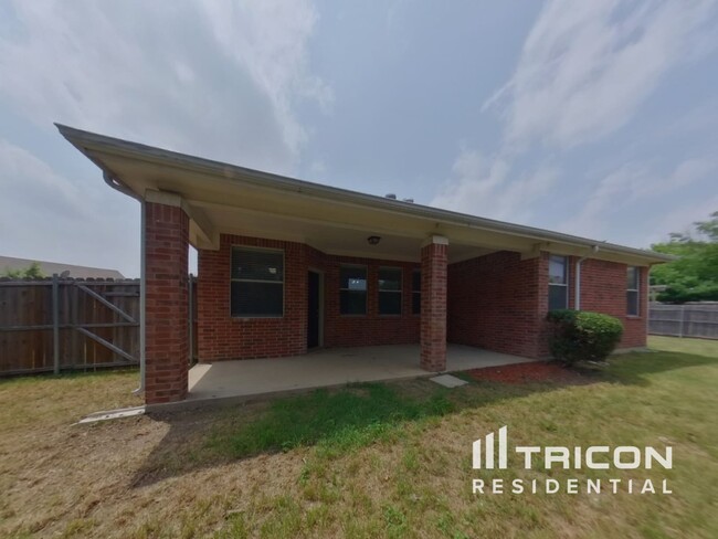 Building Photo - 6300 Downeast Dr