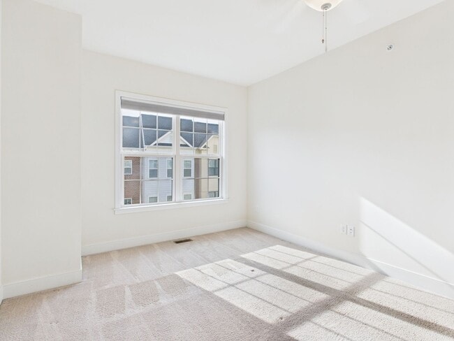 Building Photo - 5404 Coopers Walk Ln