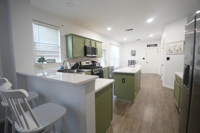 Building Photo - 1500 Mexican Heather Ct