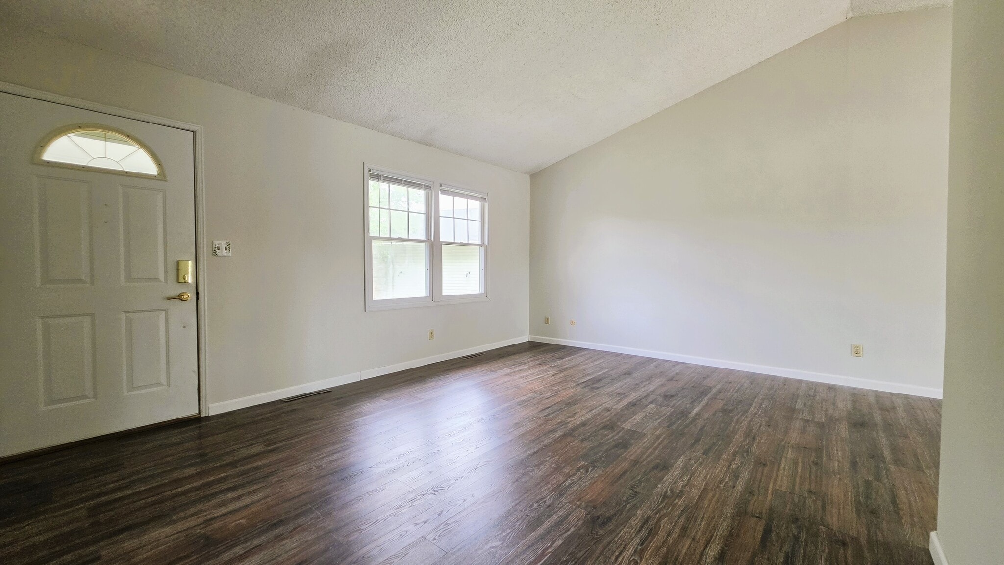 Building Photo - 3013 Barrybrook Ct