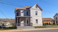 Building Photo - 122 Elm St