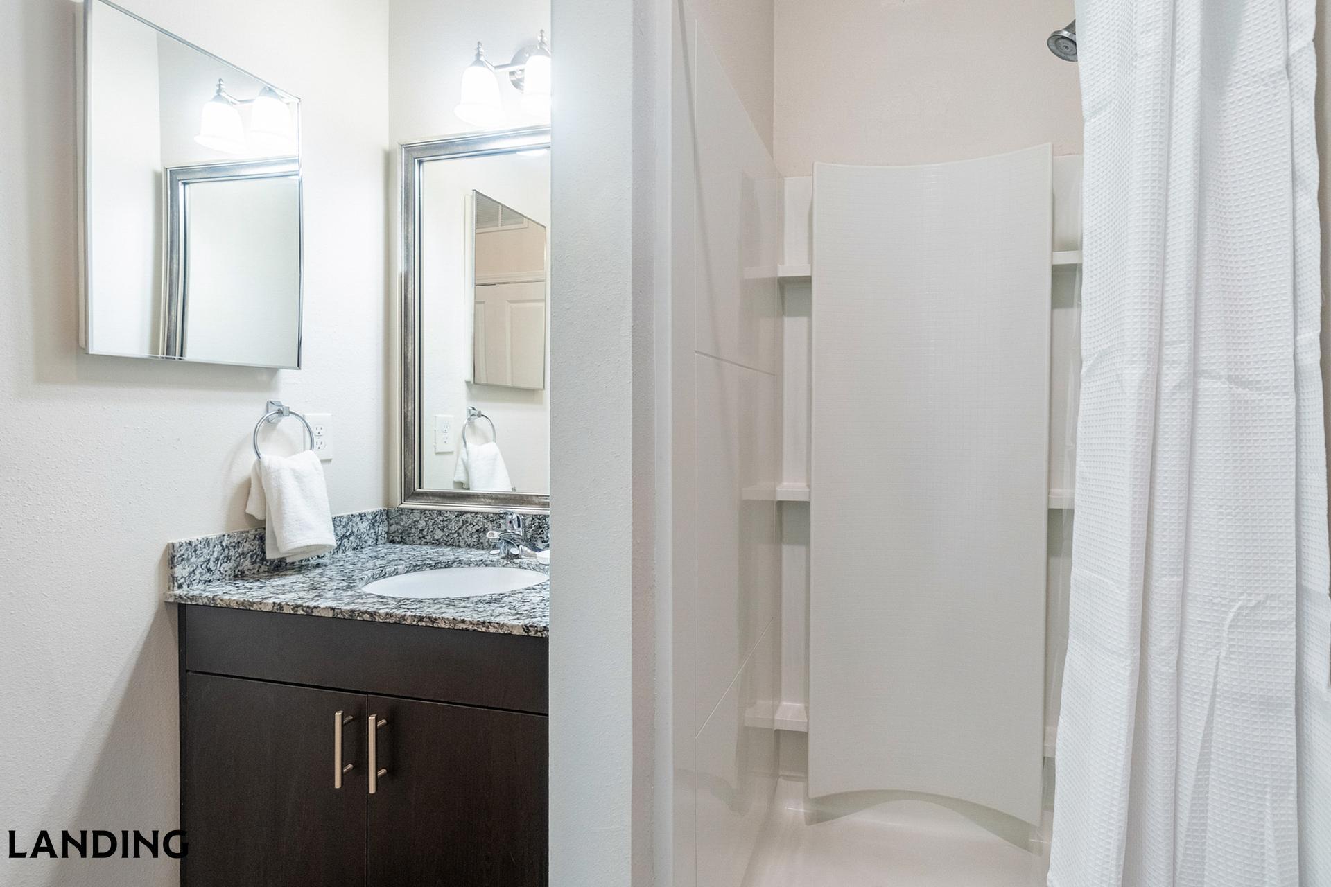 Building Photo - 655 W Mallard Creek Church Rd