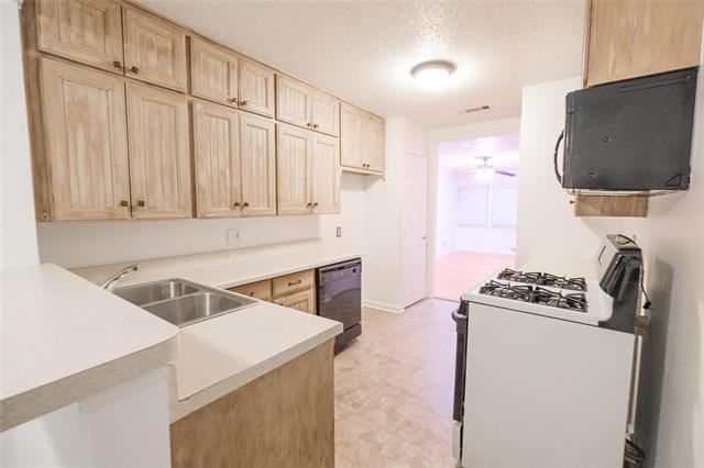 Building Photo - 3908 Dexter Ave