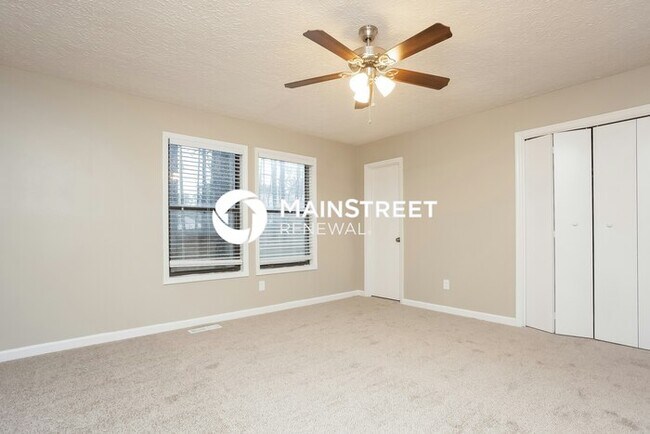 Building Photo - 3 Bedroom Pet-Friendly Home in Acworth, GA with Main Street Renewal