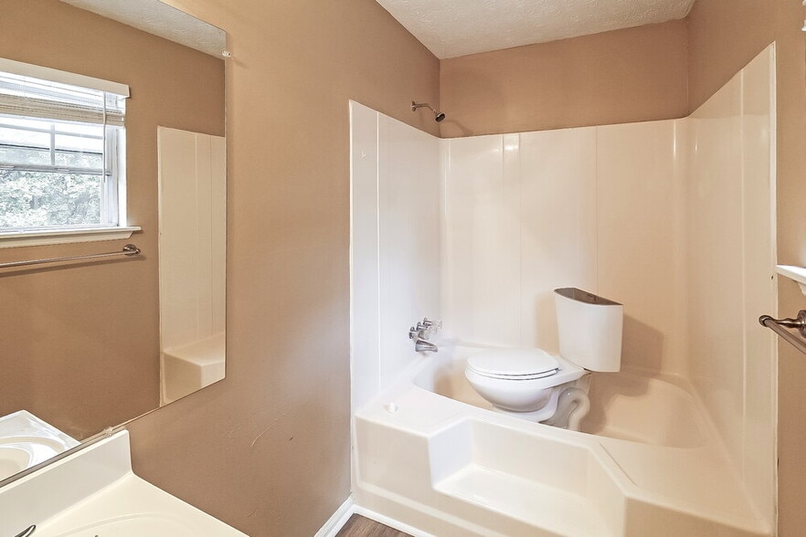 Building Photo - 7186 Fair Harbor Way