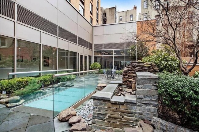 Building Photo - 2 bedroom in NEW YORK NY 10030