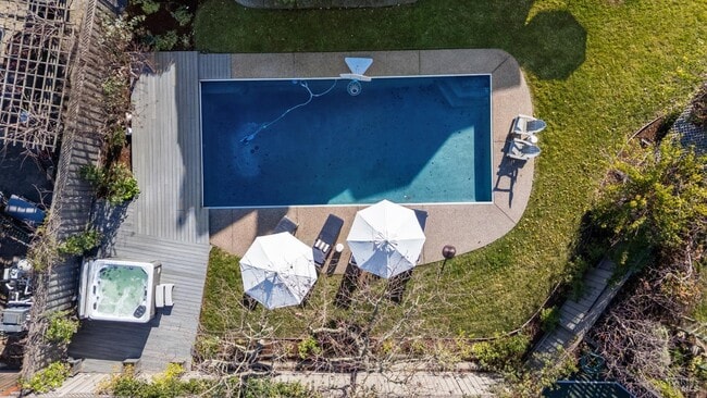 Building Photo - 470 Eastin Dr