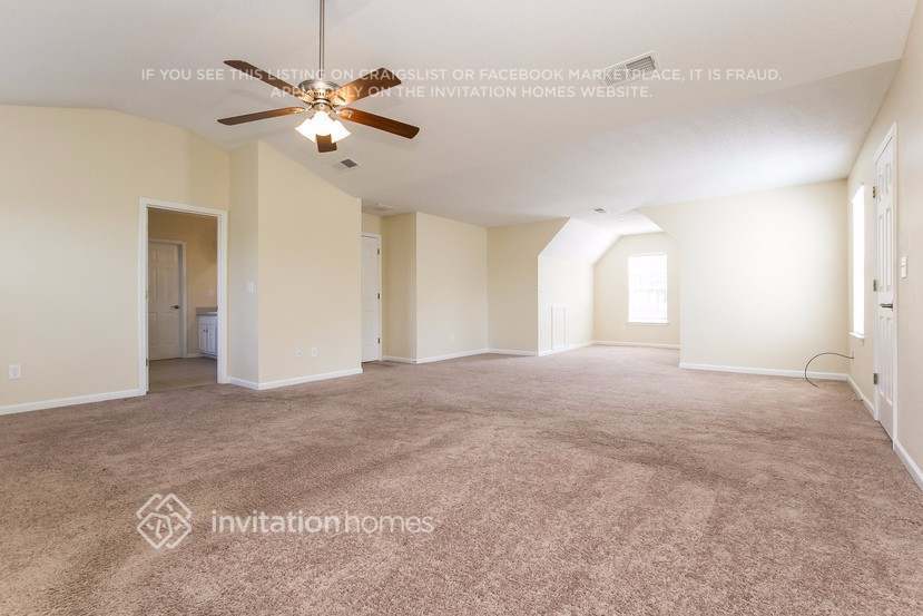 Building Photo - 733 Trigg Lake Ct