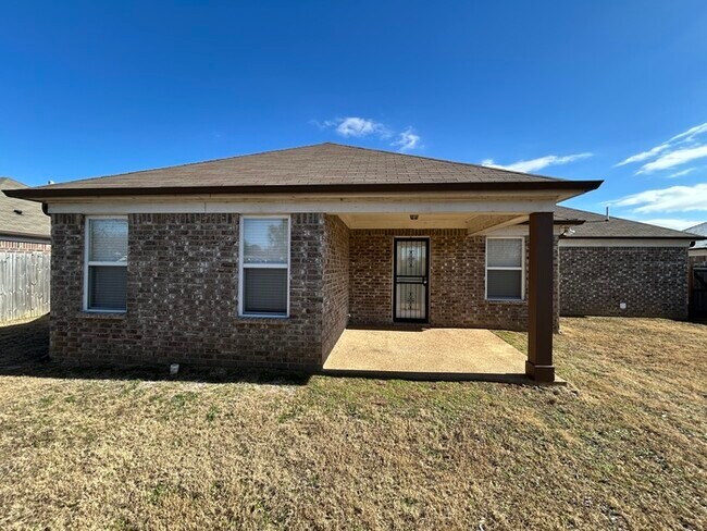Building Photo - 5263 Blue Diamond St