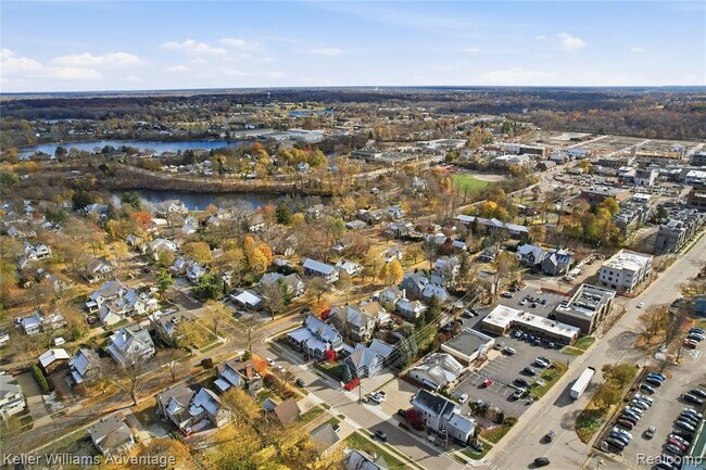 Building Photo - 101 Base Line Rd